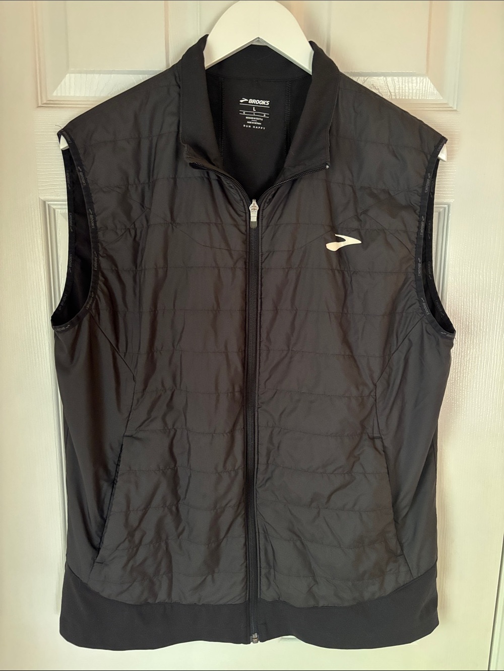 Brooks Men’s Shield Hybrid Vest 2.0